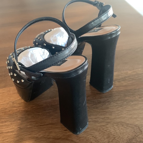 Aqua Cullen platform heels - Picture 6 of 7